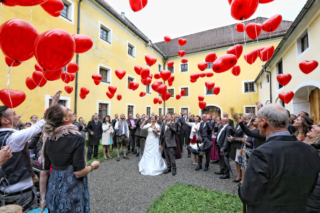 Hochzeitsreportage Rosenheim und Chiemsee – Feier – Bild 174