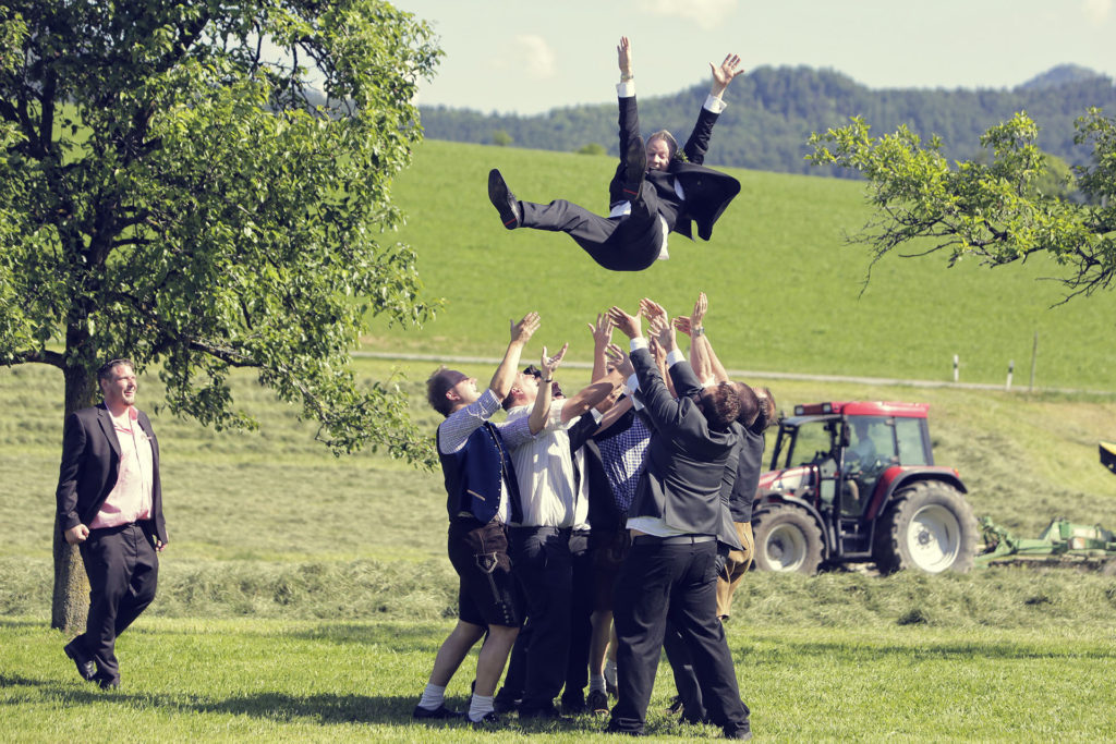 Hochzeitsreportage Rosenheim und Chiemsee – Freunde – Bild 138