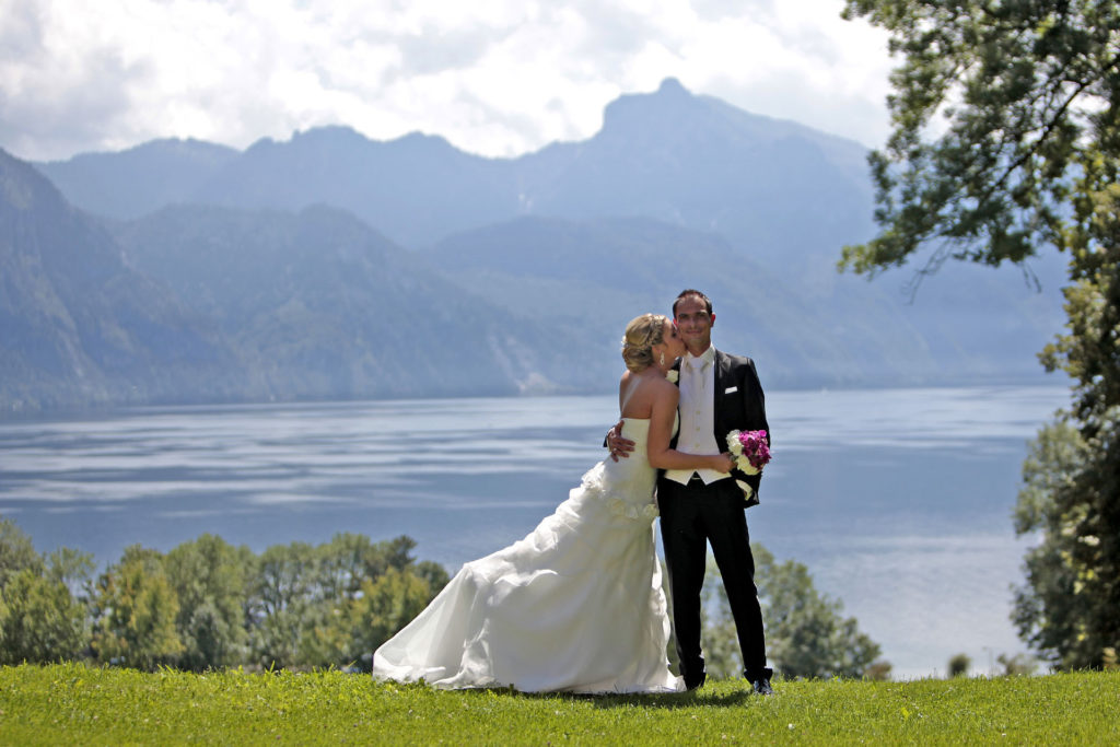 Hochzeitsreportage Rosenheim und Chiemsee – Brautpaar – Bild 45